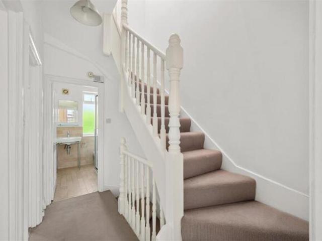 Cottage for sale in Wimbledon, Greater London