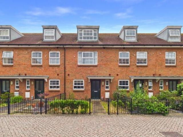 Cottage for sale in Worthing, West Sussex