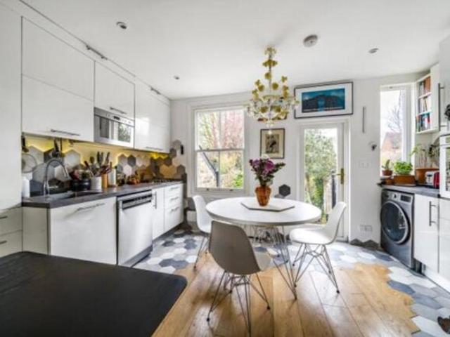 Cottage for sale in Oxford, Oxfordshire