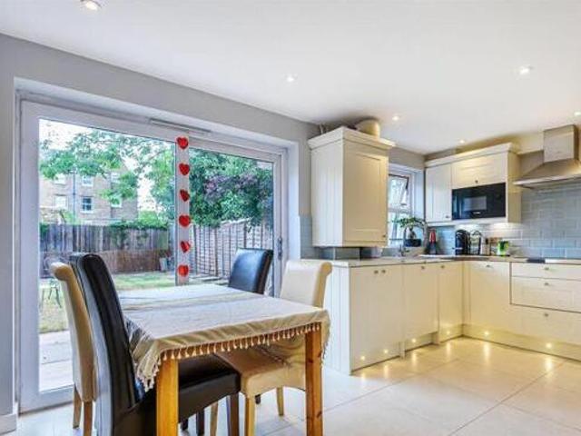 House for sale in Kingston Upon Thames, Greater London
