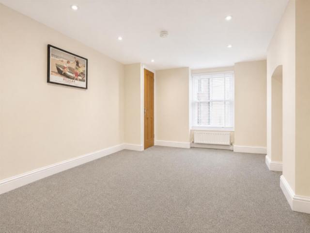 Cottage for sale in North Watford