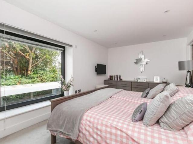 Cottage for sale in Hampshire