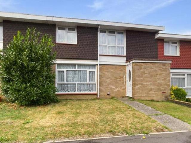 House for sale in Laindon, Essex