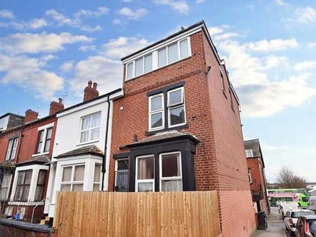House for sale in West Yorkshire