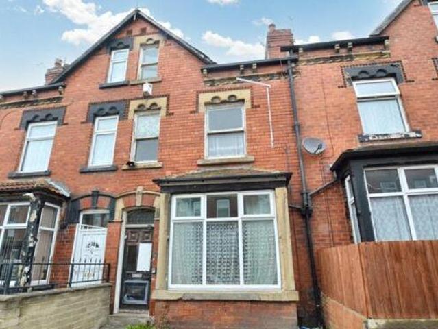 House for sale in Harehills, West Yorkshire