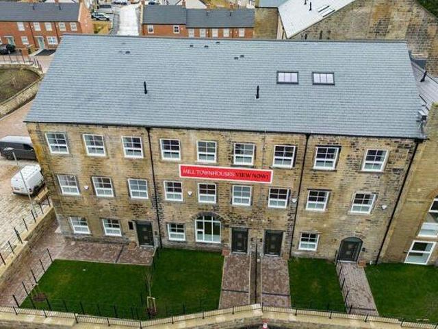 House for sale in Farnley, West Yorkshire