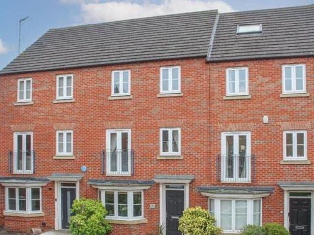 House for sale in Leighton-Linslade, Leighton Buzzard