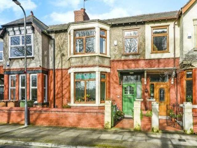 House for sale in Calderstones