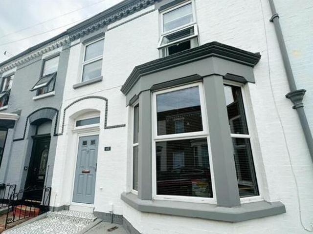 House for sale in Calderstones