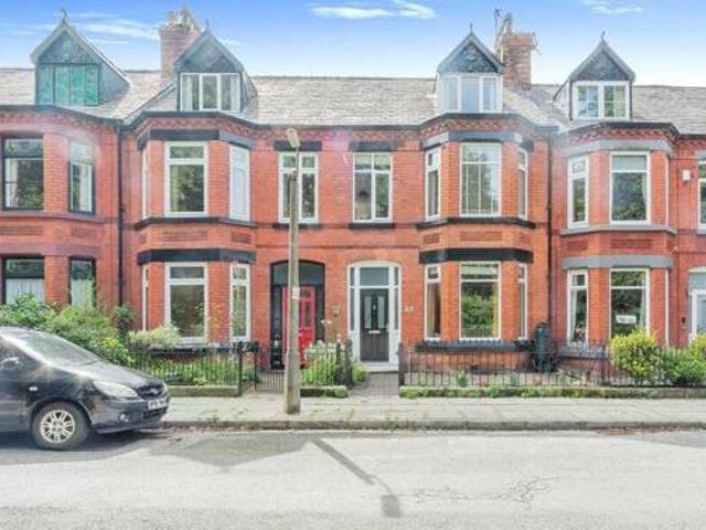 House for sale in Calderstones