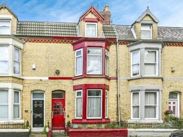 House for sale in Calderstones