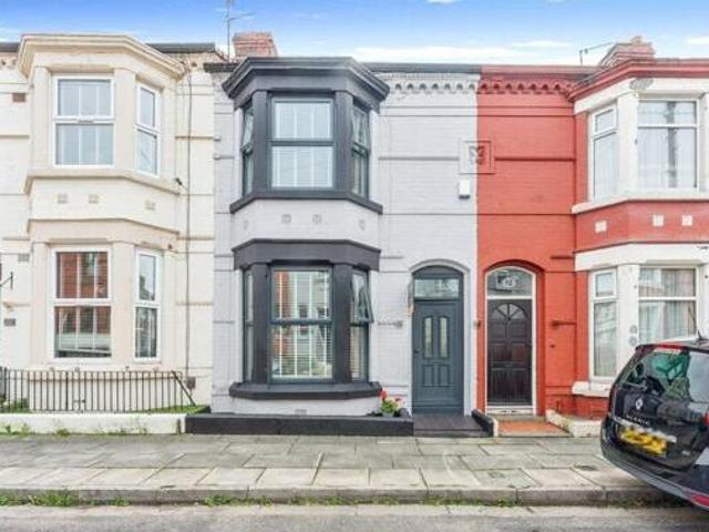 House for sale in Calderstones