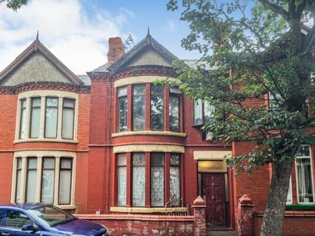 House for sale in Calderstones
