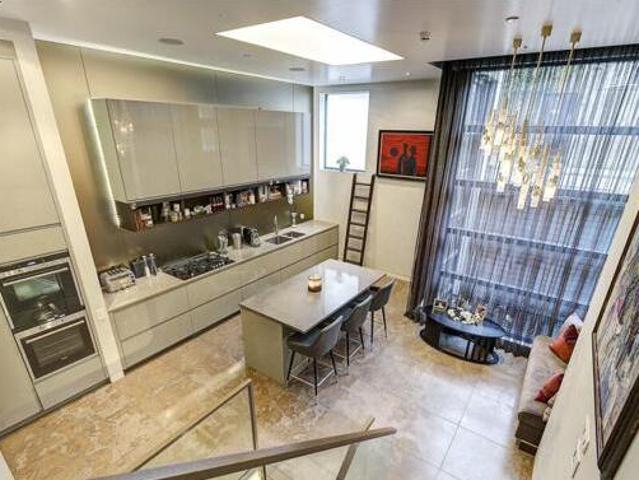 House for sale in City of London, Greater London
