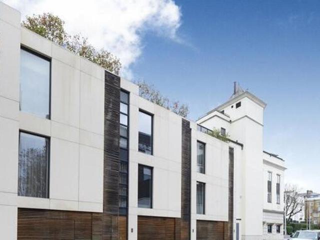 House for sale in City of London, Greater London