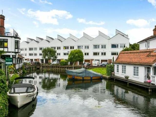 House for sale in Lunnon, Buckinghamshire