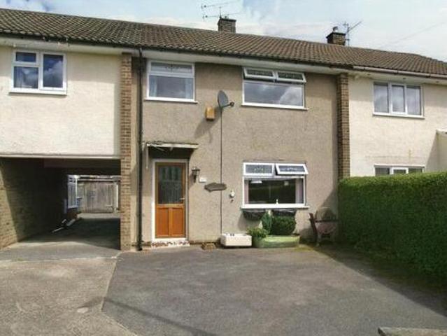 House for sale in Froggatt, East Midlands