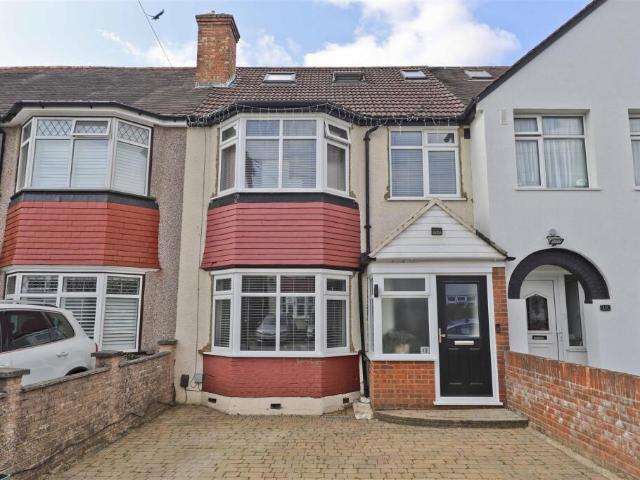 Terraced House for sale in Hillingdon