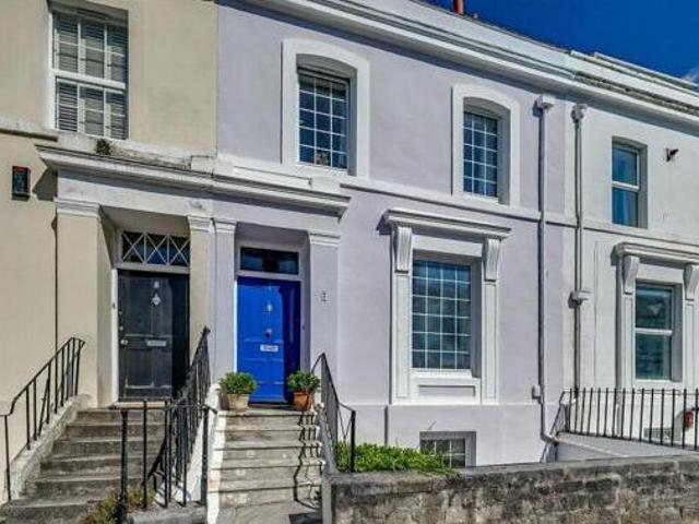 House for sale in Follaton, Strode