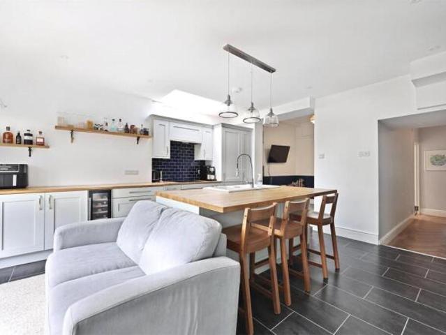 Cottage for sale in Follaton, Strode