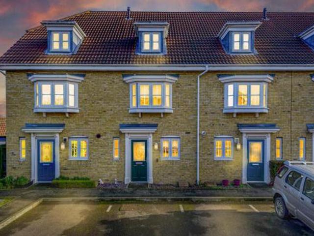 House for sale in Surrey