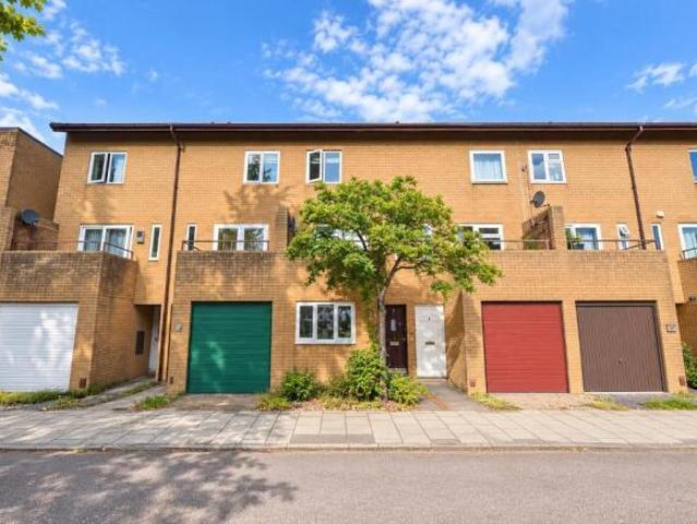 Cottage for sale in Milton Keynes
