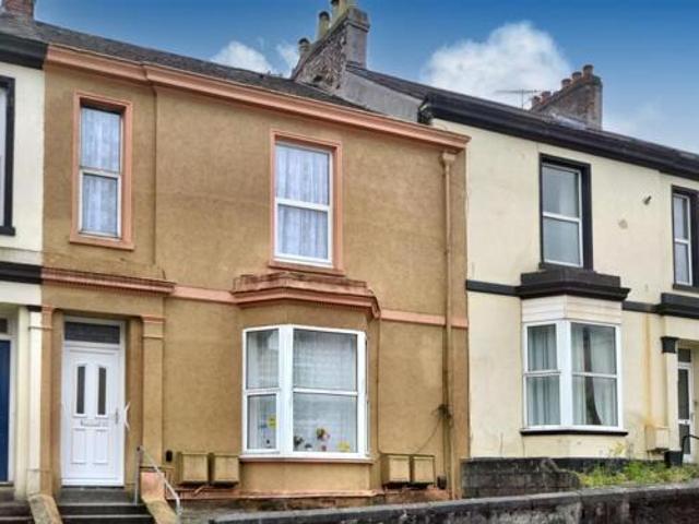 House for sale in Follaton, Strode