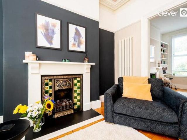 Cottage for sale in Mount Wise