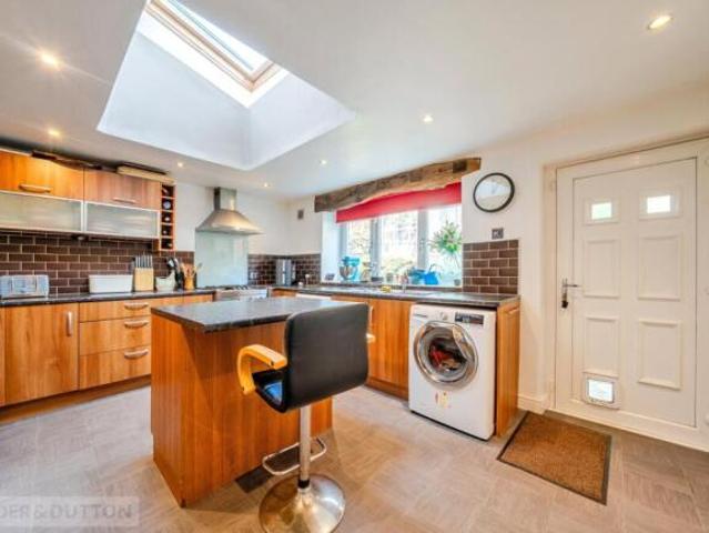 Cottage for sale in Huddersfield, Kirklees