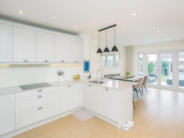 Cottage for sale in Reading