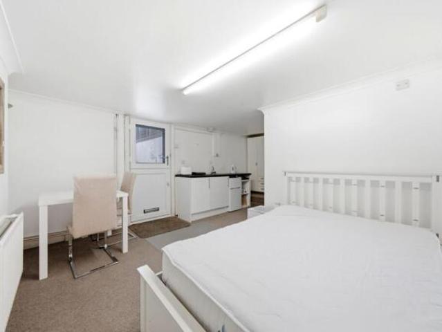 Cottage for sale in Arbury, Cambridgeshire