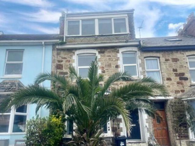 House for sale in Newquay, Cornwall