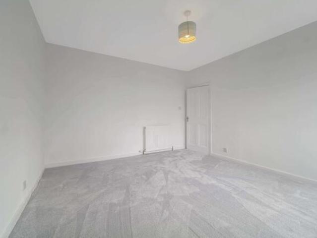 Cottage for sale in Riddrie, Scotland