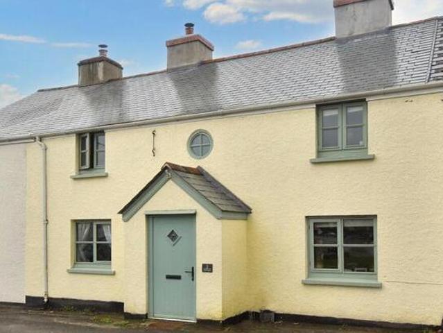 House for sale in Weir Quay, Devon