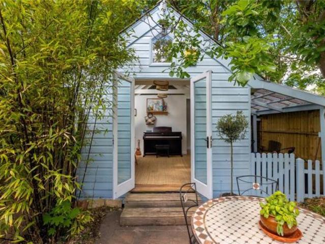 Cottage for sale in Arbury, Cambridgeshire