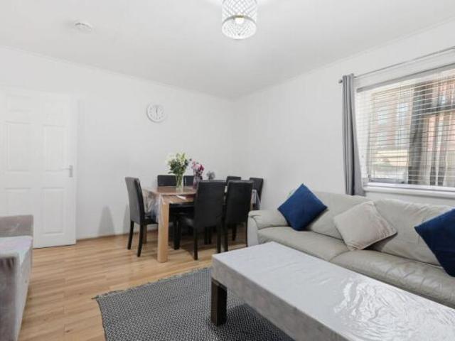 Cottage for sale in South Hackney, Greater London