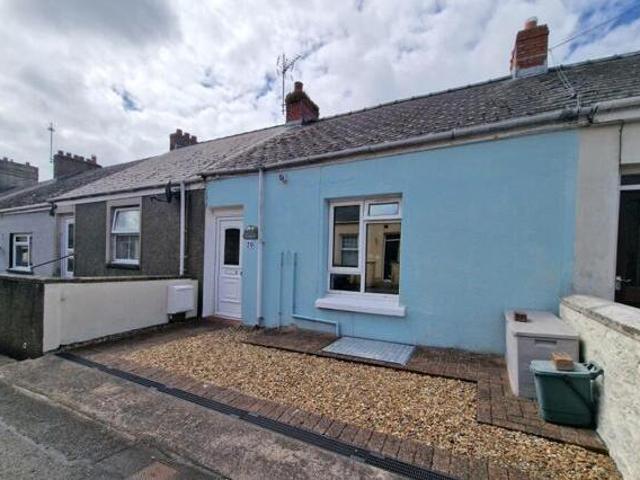 House for sale in Pembroke, Wales