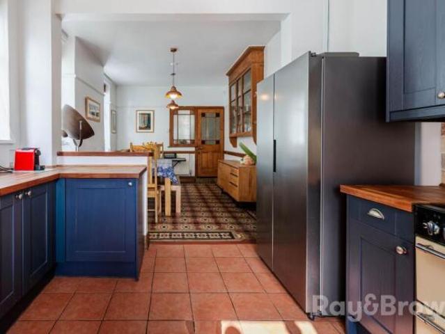 Cottage for sale in Plasnewydd, Falcon Lodge