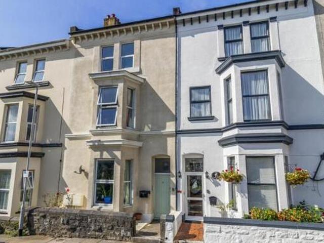 House for sale in Follaton, Strode