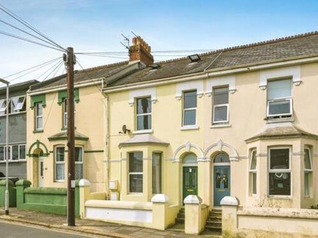 House for sale in Follaton, Strode
