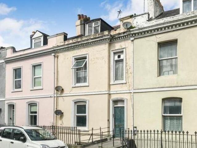 House for sale in Follaton, Strode