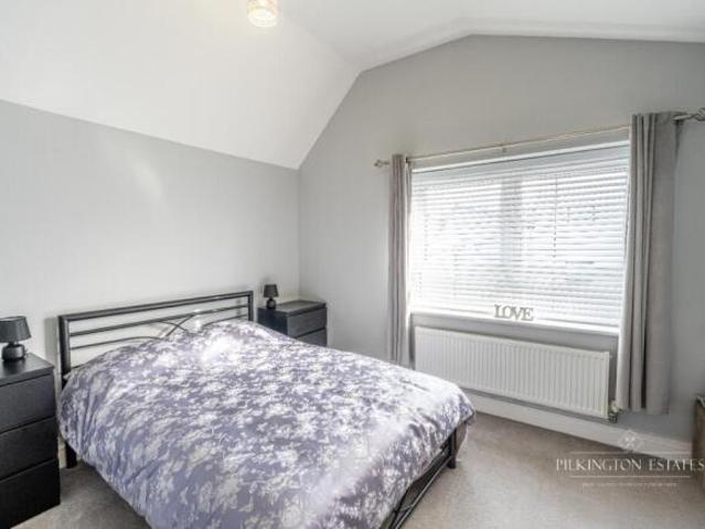 Cottage for sale in Follaton, Strode