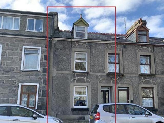 House for sale in Porthmadog