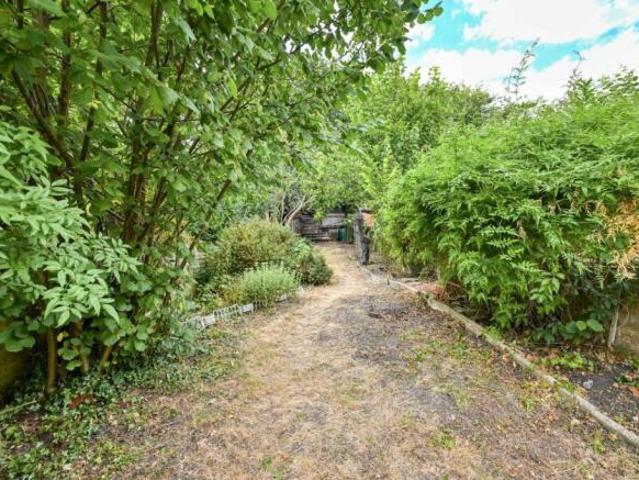 Cottage for sale in Reading