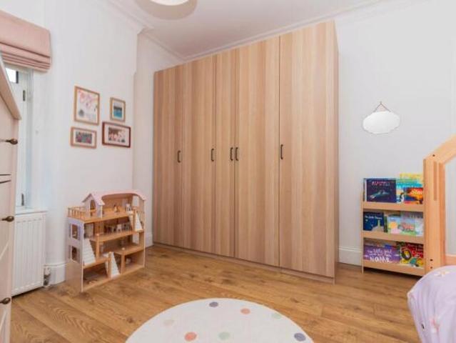 Cottage for sale in Clarkston, Scotland
