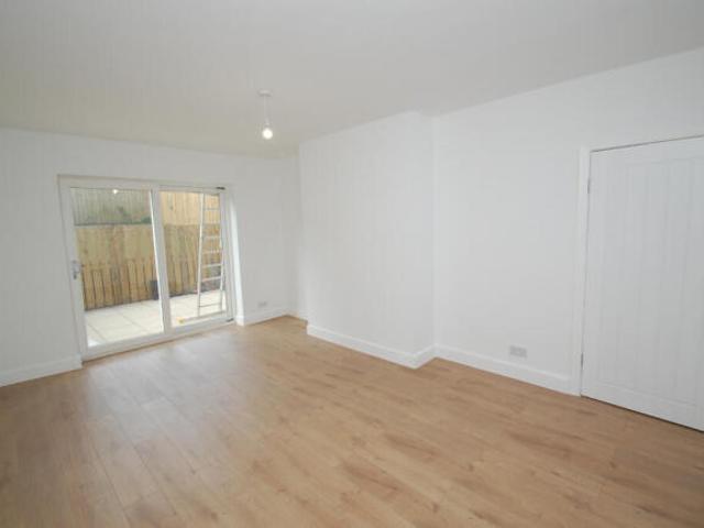 Cottage for sale in Glasgow, Glasgow City
