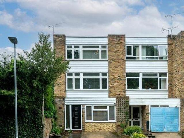 House for sale in Batchworth
