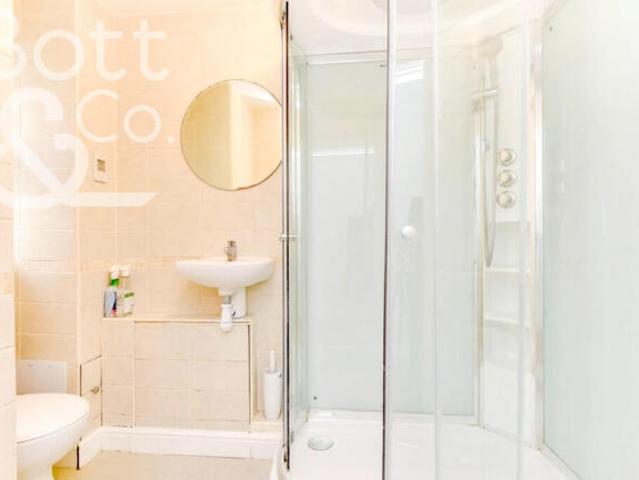 Farm for sale in Kemptown, Brighton & Hove