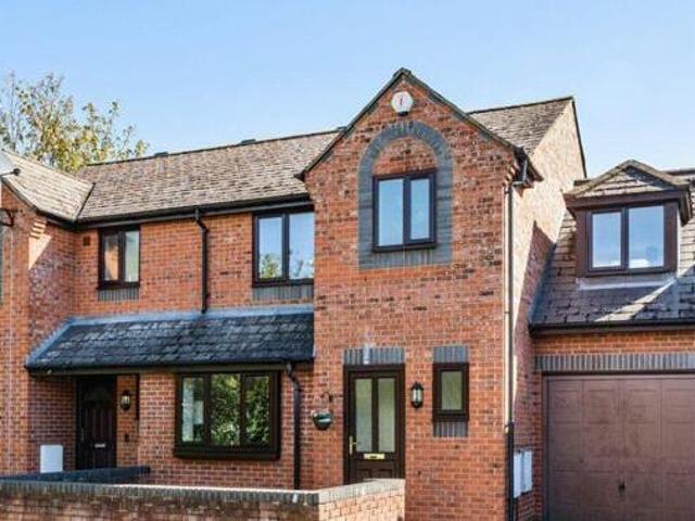 House for sale in The Slade, Oxfordshire