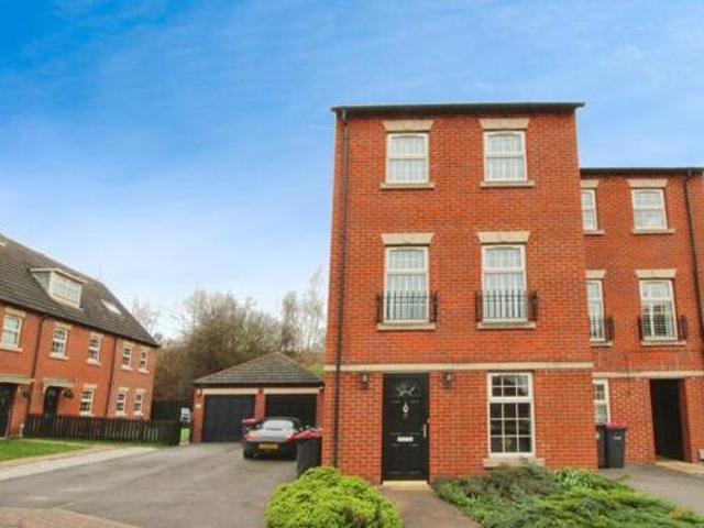 House for sale in Catcliffe, South Yorkshire